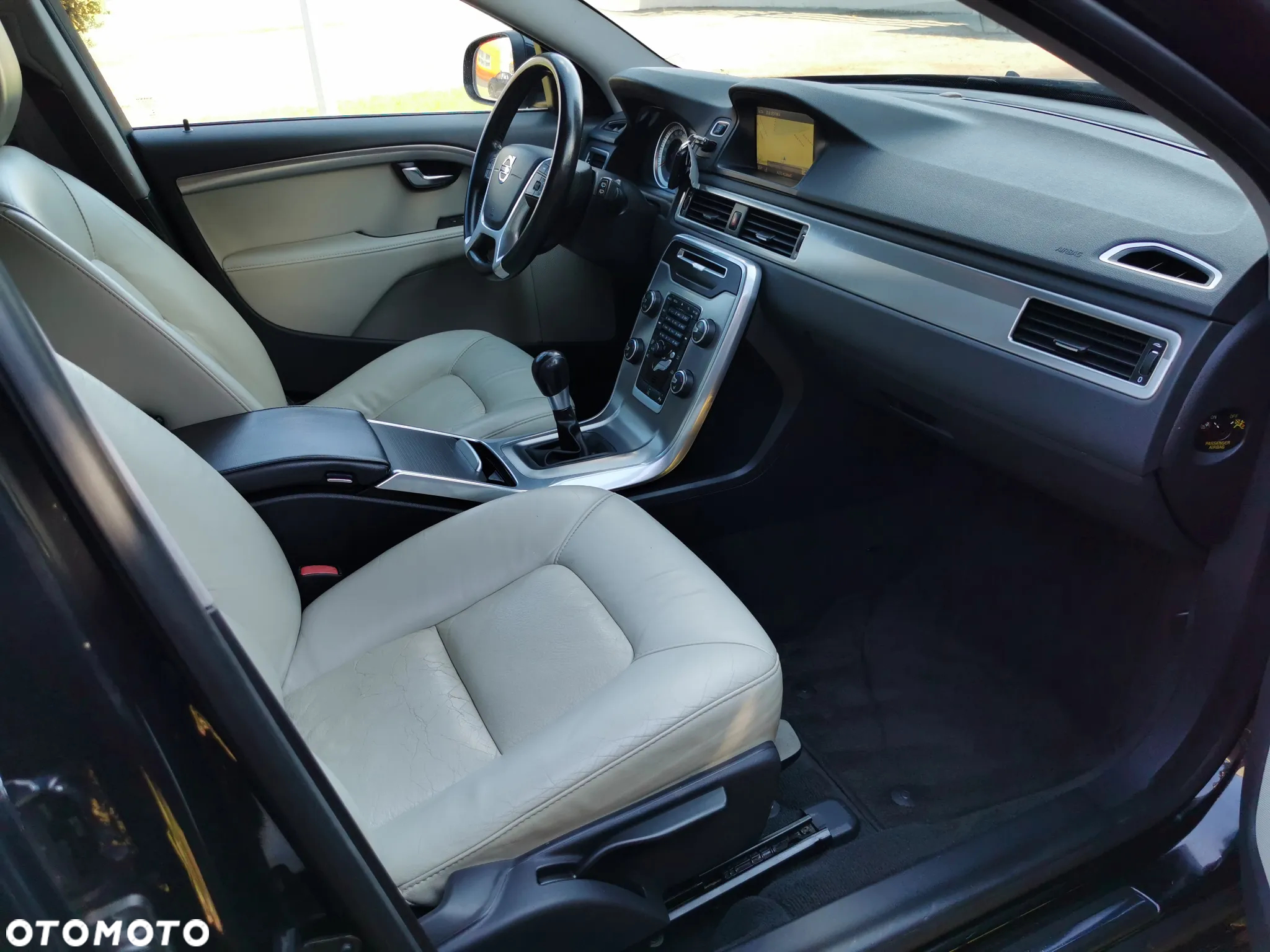 Volvo V70 D4 Momentum - 22
