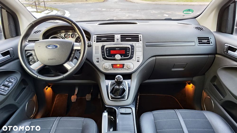 Ford Kuga 2.0 TDCi 4WD Titanium - 26