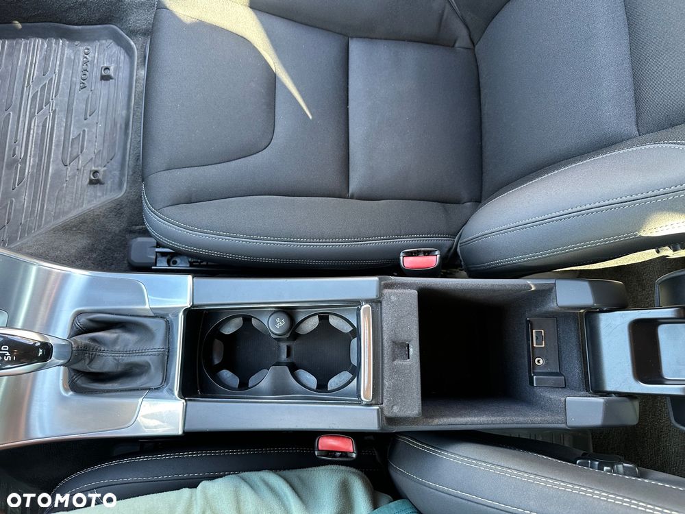 Volvo S60 D5 AWD Momentum - 20