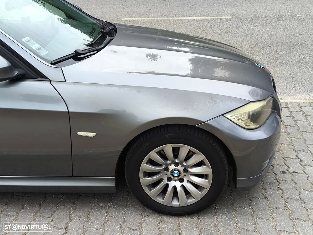 BMW 318 d LifeStyle - 3