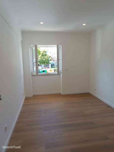 T2 remodelado com canalização e eletricidade tudo novo - Grande imagem: 2/11