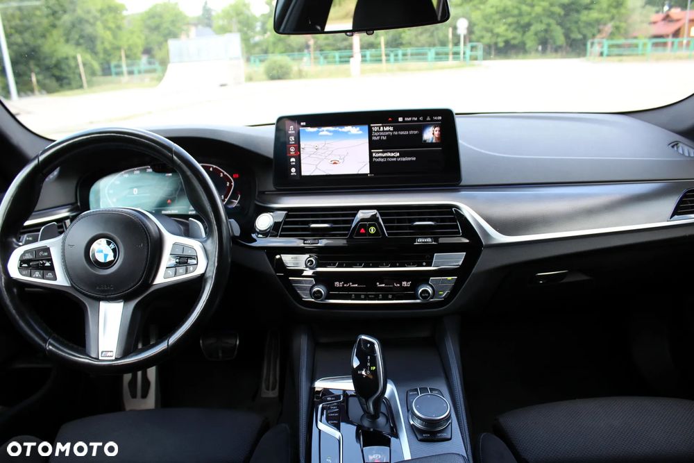 BMW Seria 5 520d xDrive M Sport sport - 5