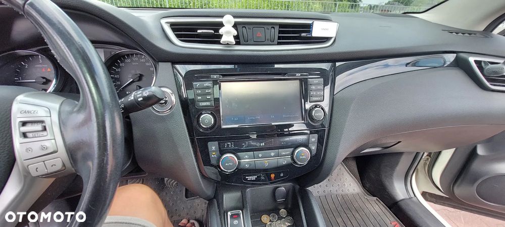 Nissan Qashqai 1.5 dCi Tekna EU6 - 13