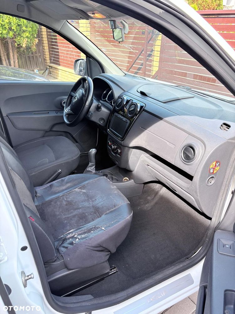 Dacia Lodgy 1.6 SCe Laureate S&S - 6