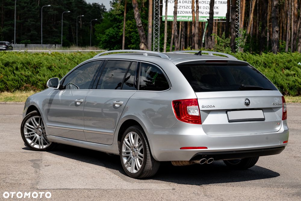 Skoda Superb 2.0 TDI Green tec 4x4 DSG Elegance - 13