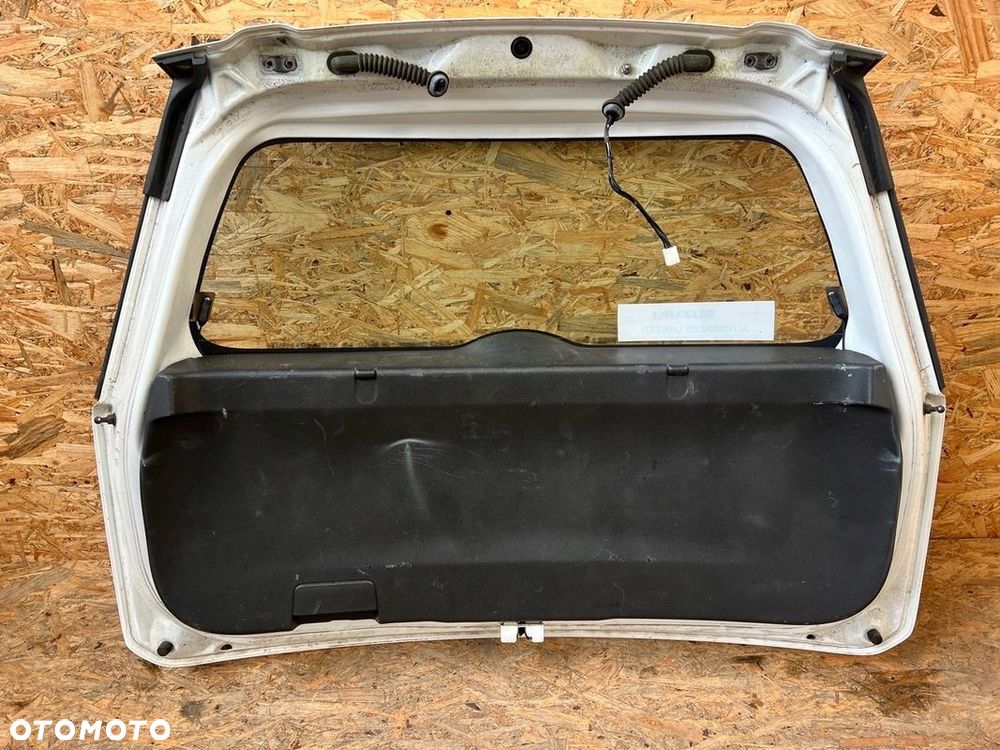 KLAPA TYŁ pokrywa bagażnika SUZUKI SPLASH Lakier: 26UB Biały - 11