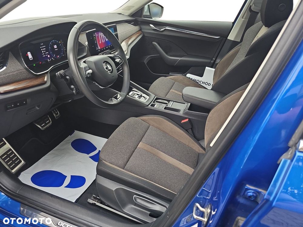 Skoda Octavia 2.0 TDI 4x4 Scout DSG - 11