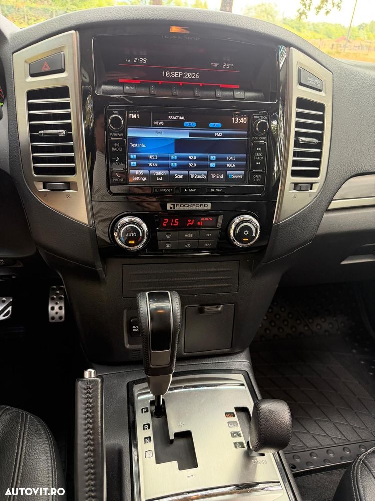 Mitsubishi Pajero - 8