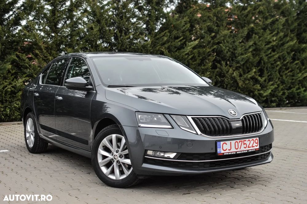 Skoda Octavia 1.6 TDI DSG Clever - 3