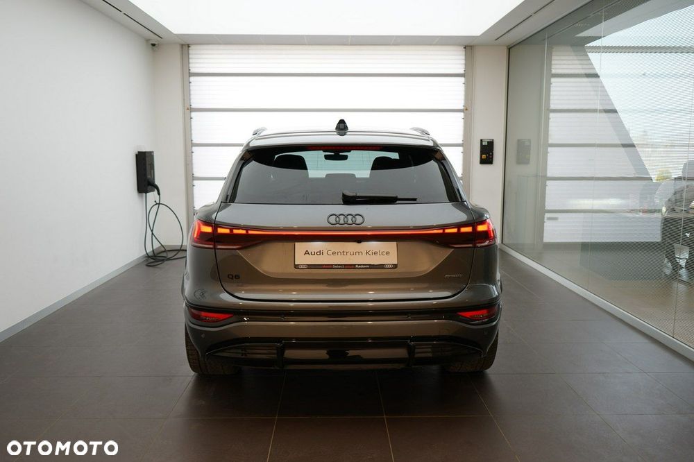 Audi Q6 e-tron - 4