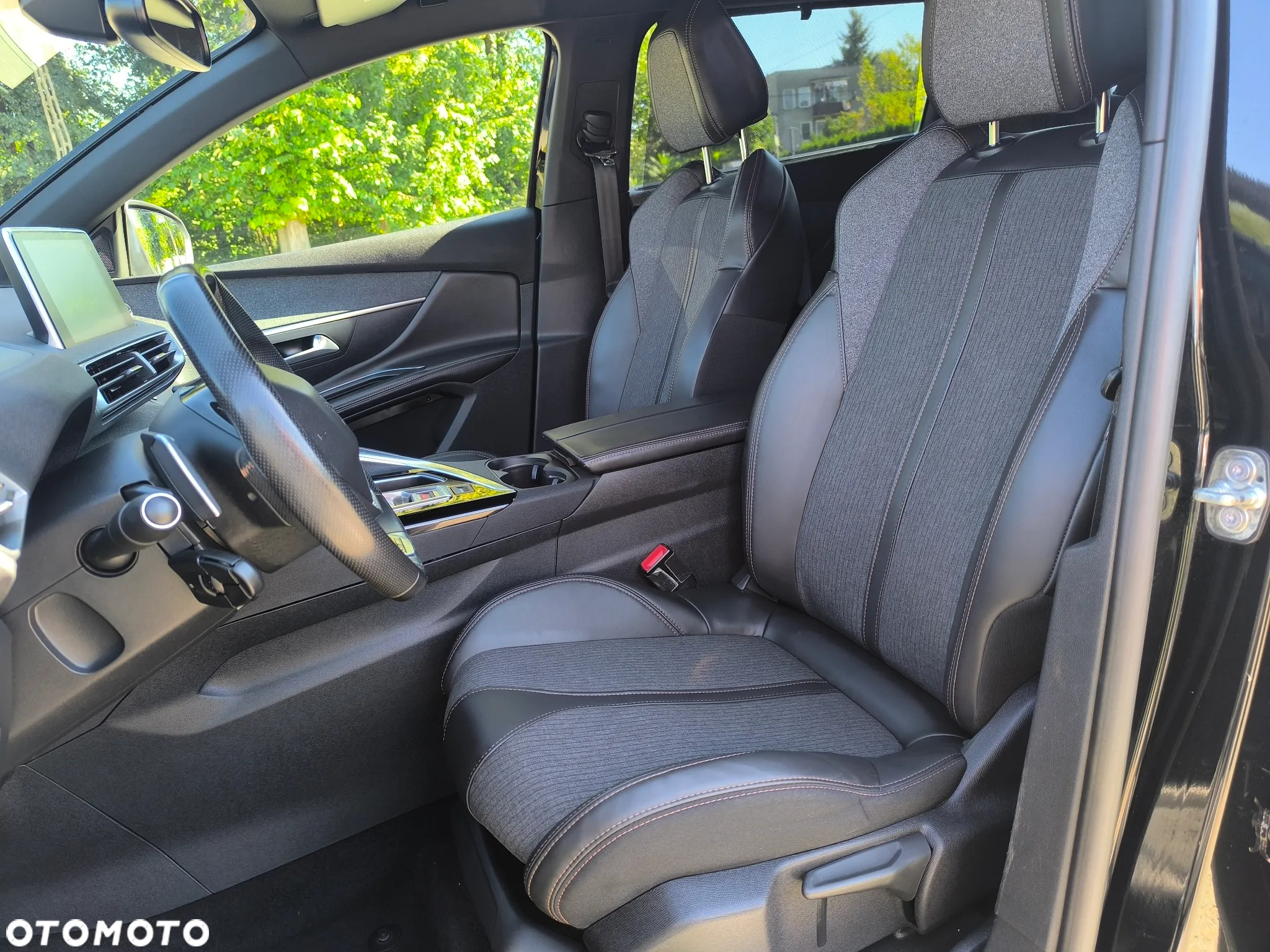 Peugeot 5008 - 17
