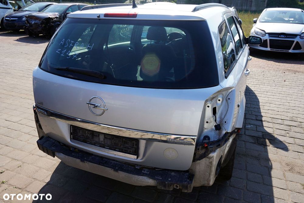 KLAPA BAGAŻNIKA TYLNA ASTRA III H KOMBI Z157  SREBRNY OPEL 2004-2006 - 2