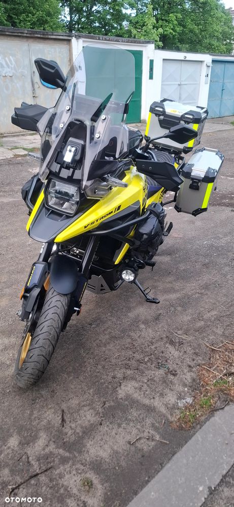 Suzuki V-STROM - 2