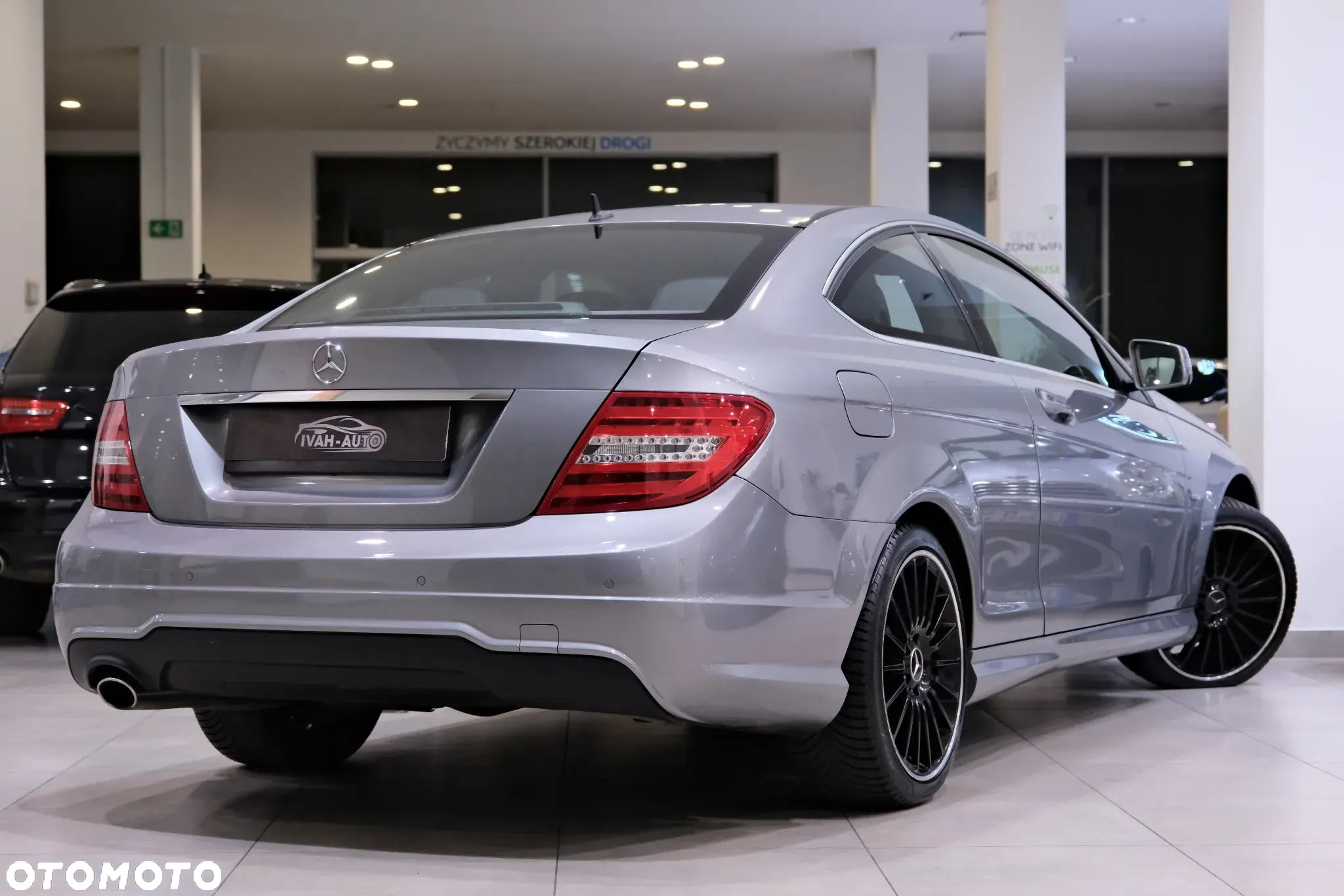 Mercedes-Benz Klasa C 220 CDI DPF Coupe (BlueEFFICIENCY) - 10