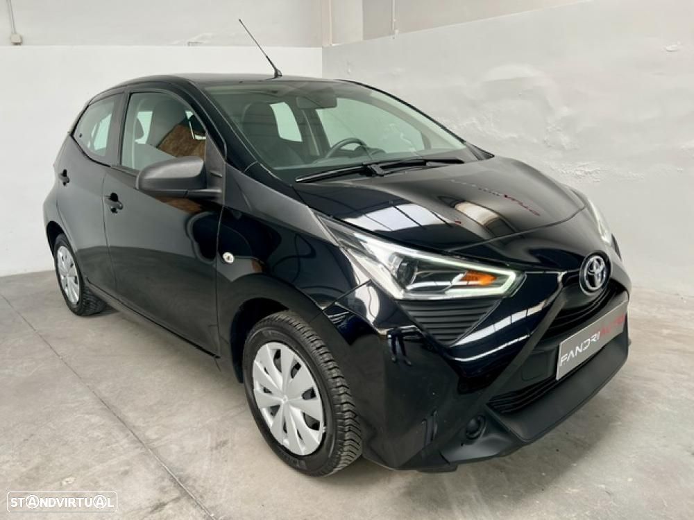 Toyota Aygo x-business - 3
