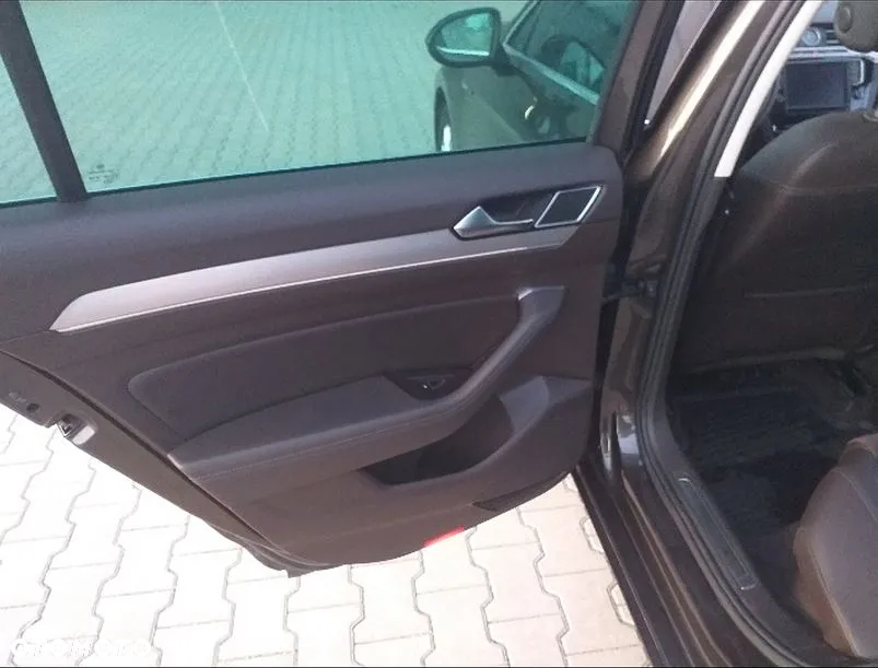 Volkswagen Passat 2.0 TDI Bi-Turbo BMT 4Mot Highline DSG - 14