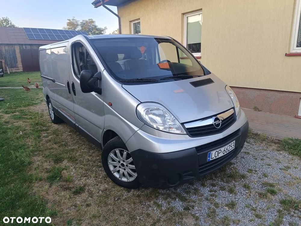 Opel Vivaro - 18