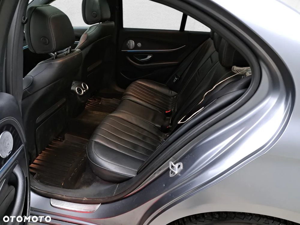 Mercedes-Benz Klasa E 350 - 12