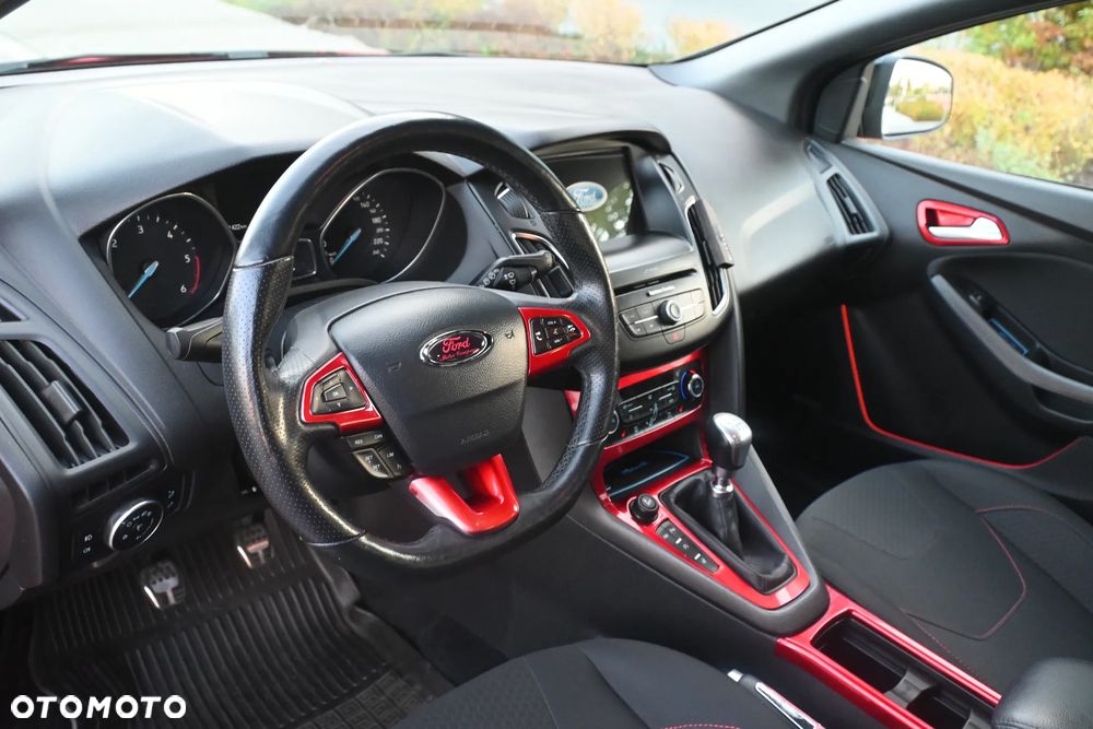 Ford Focus 2.0 TDCi ST-Line Red ASS - 33