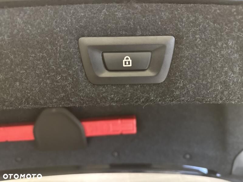 BMW Seria 5 520d xDrive MHEV M Sport sport - 25