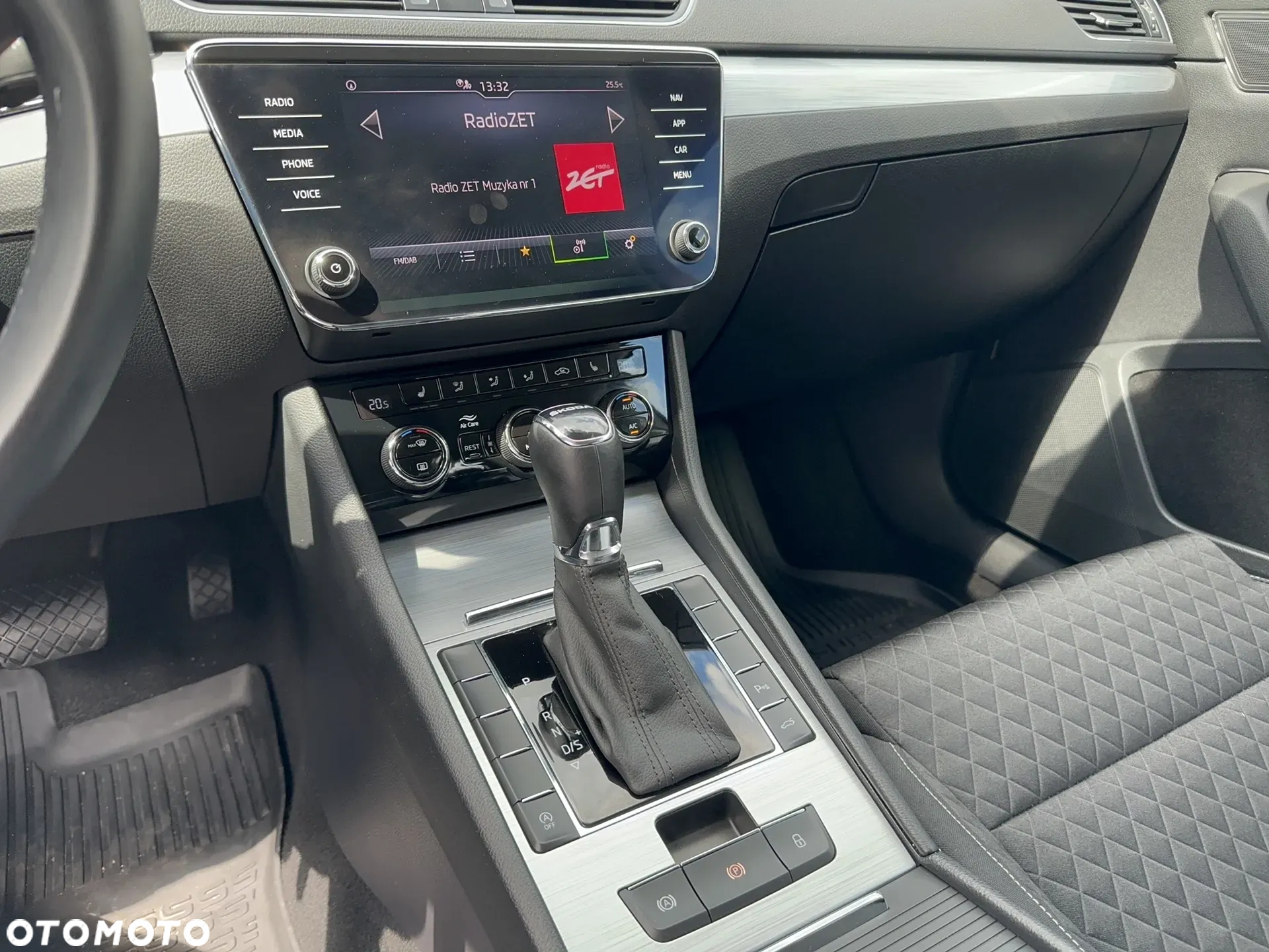 Skoda Superb 1.5 TSI Ambition DSG - 21