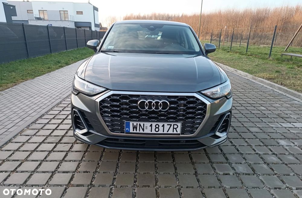 Audi Q3 Sportback - 13