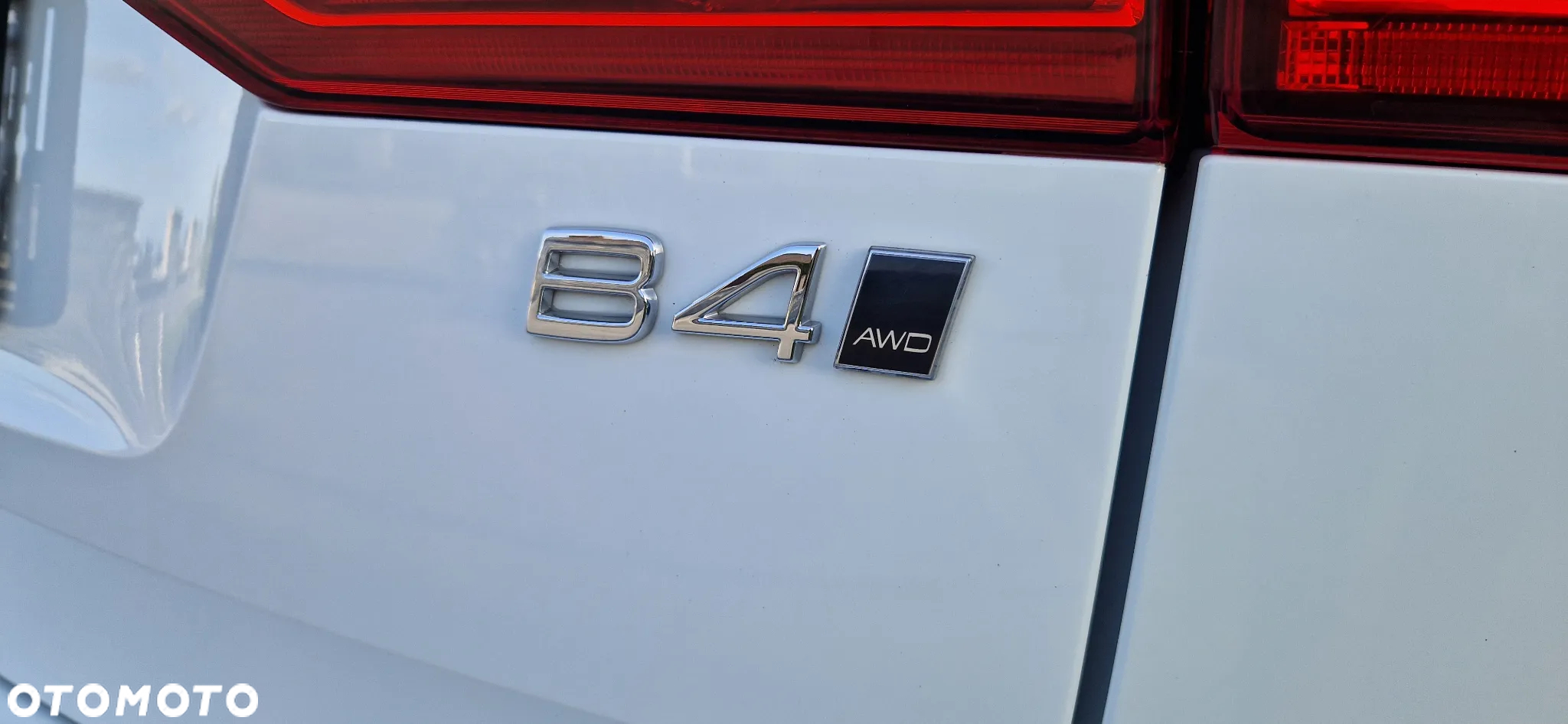 Volvo XC 60 B4 D AWD Geartronic Momentum - 28