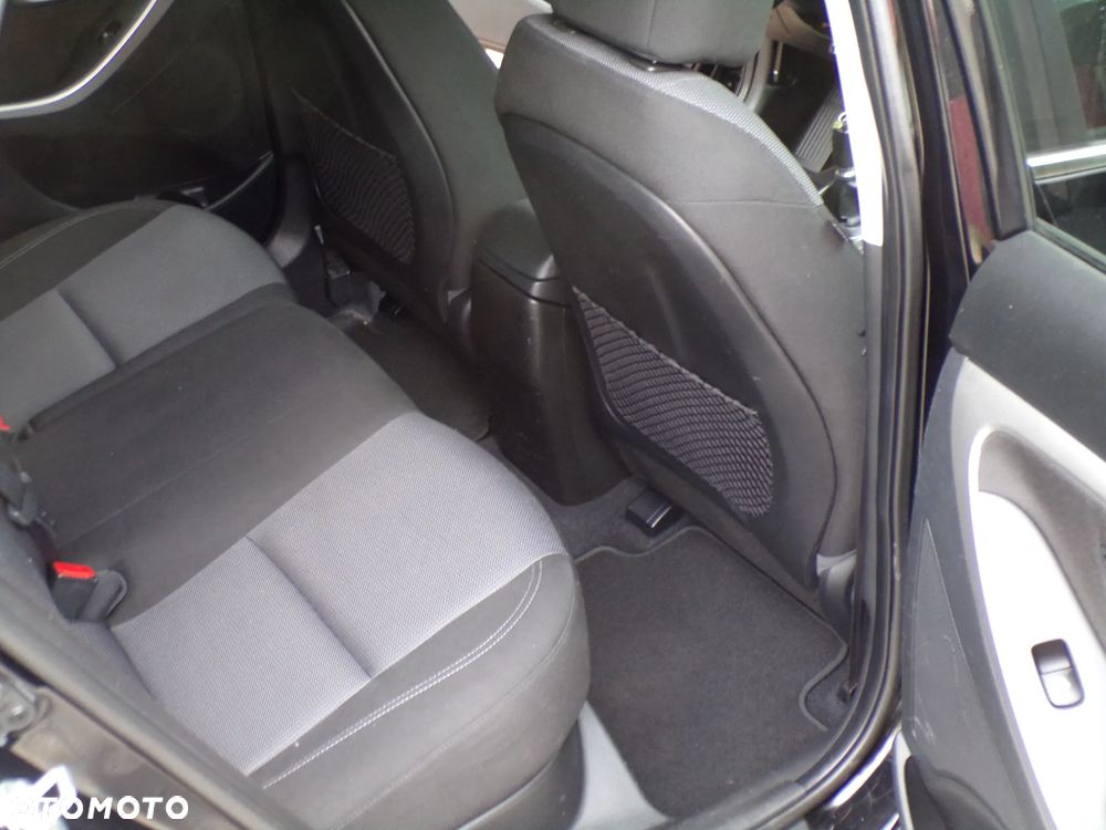 Hyundai i30 1.6 CRDi BlueDrive Comfort - 27