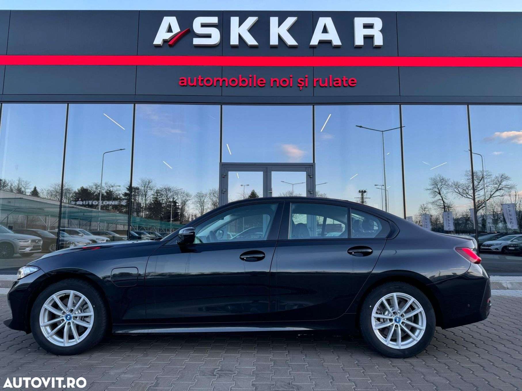 BMW Seria 3 330e AT PHEV - 9