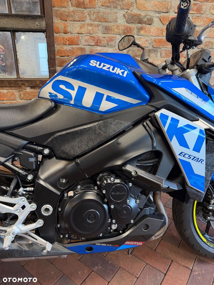Suzuki GSX - 9