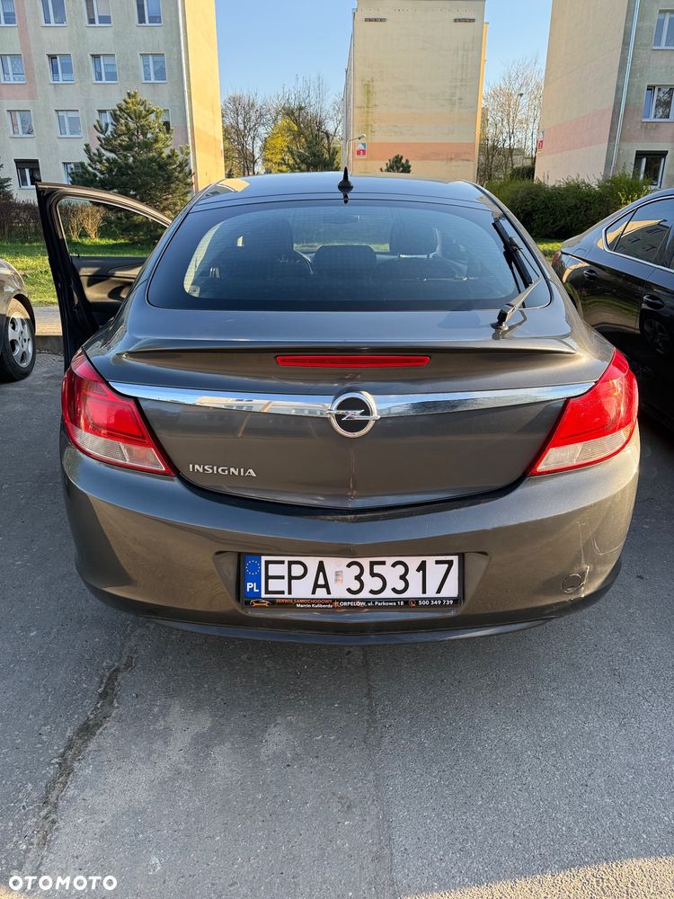 Opel Insignia 1.4 T Edition S&S - 9