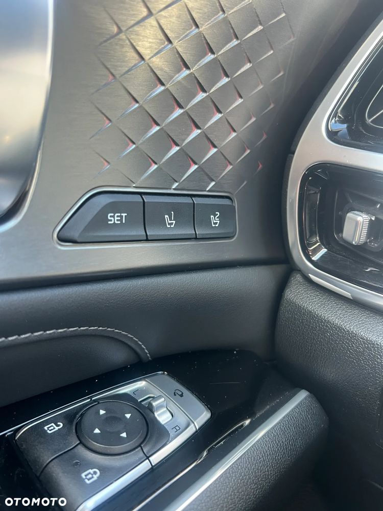 Kia Sorento - 27