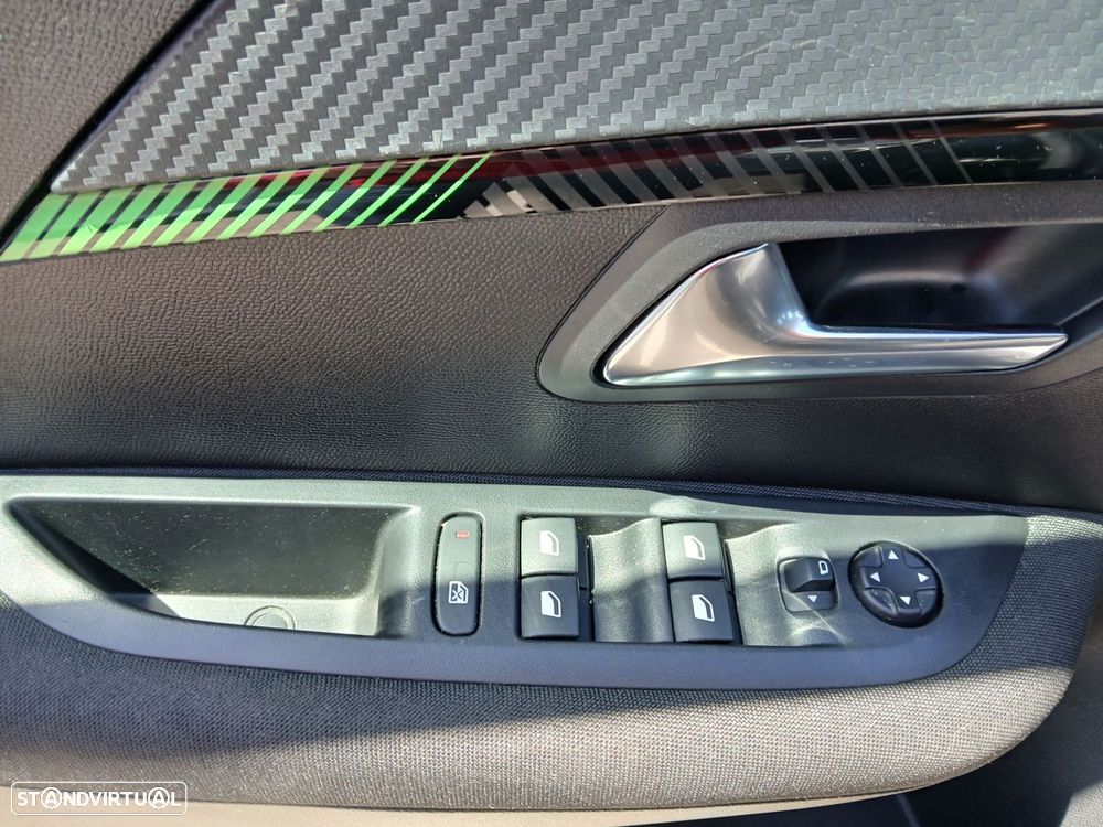 Peugeot 208 1.2 PureTech Active Pack - 16