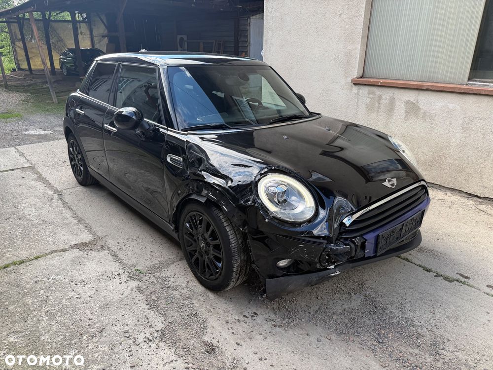 MINI Cooper Seven Chili - 4