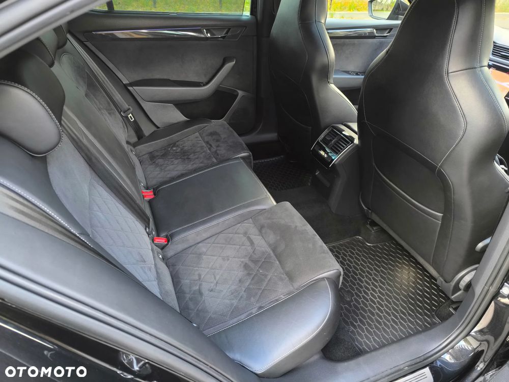 Skoda Superb 2.0 TSI 4x4 Sportline DSG - 11
