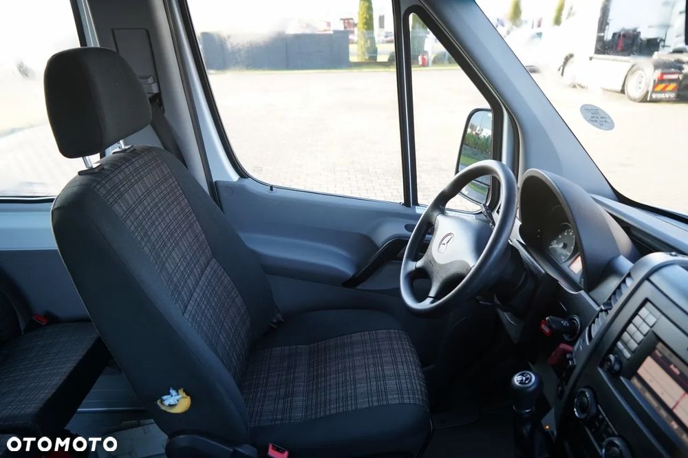 Mercedes-Benz SPRINTER 516 CDI / TRANSFER / SPROWADZONY Z FRANCJI / PRZYGOTOWANY DO REJSTRACJI - 21