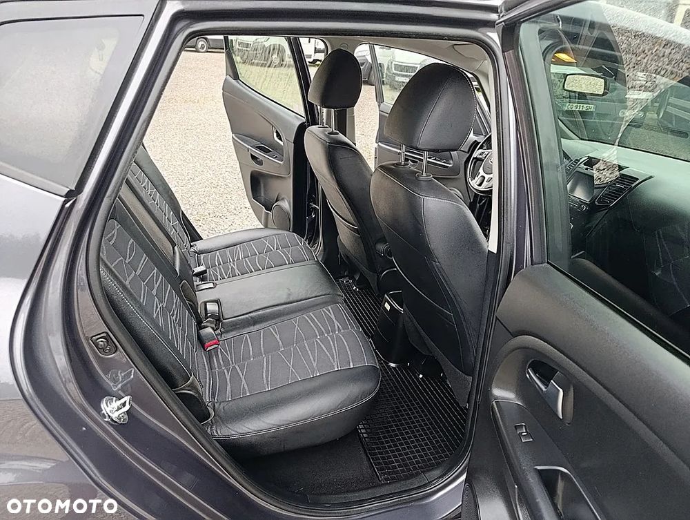 Kia Venga 1.6 Business Line - 11