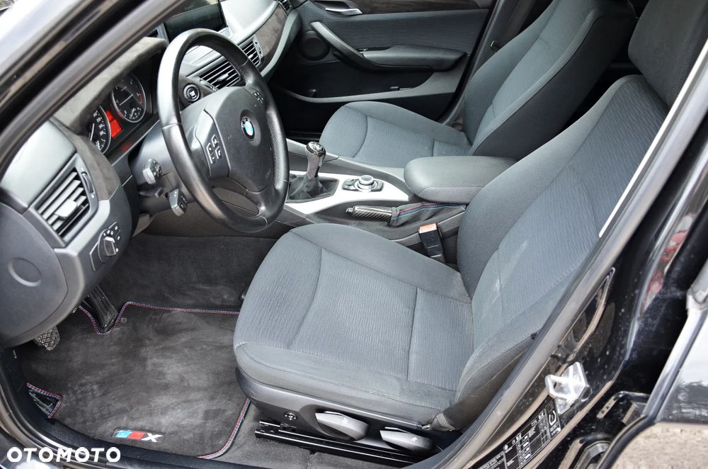 BMW X1 sDrive18d Sport Line - 27