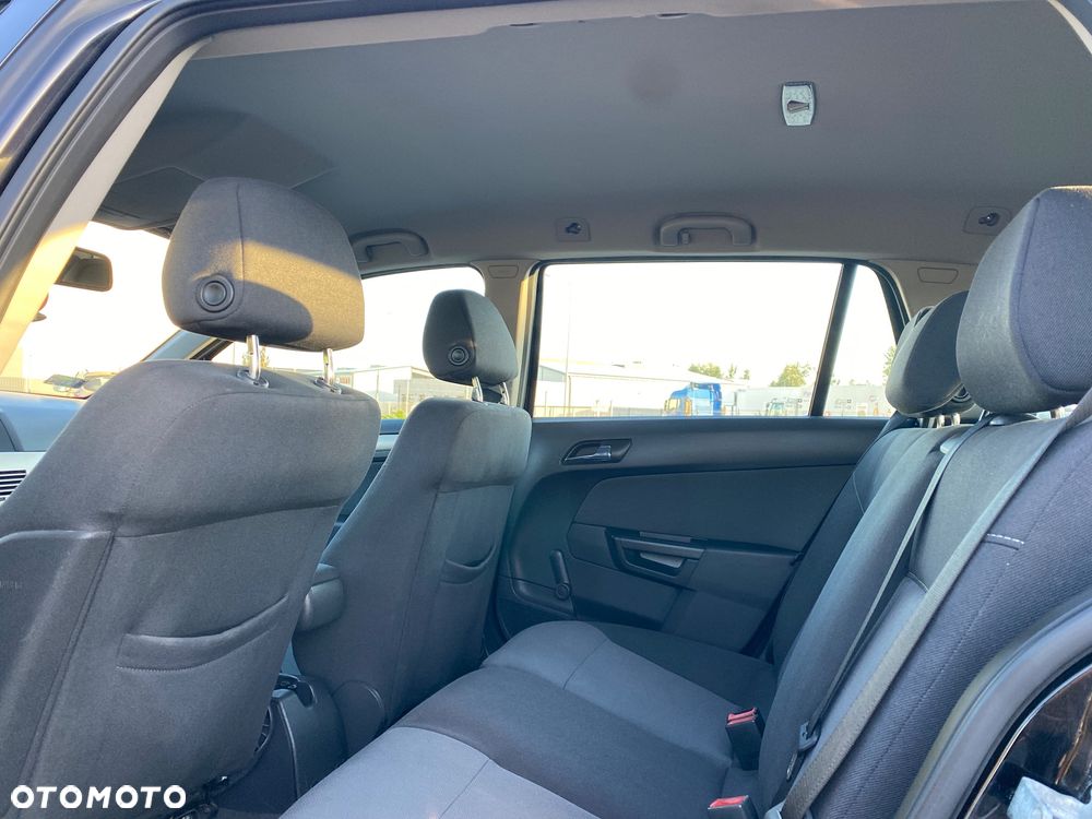 Opel Astra 1.6 Enjoy - 10