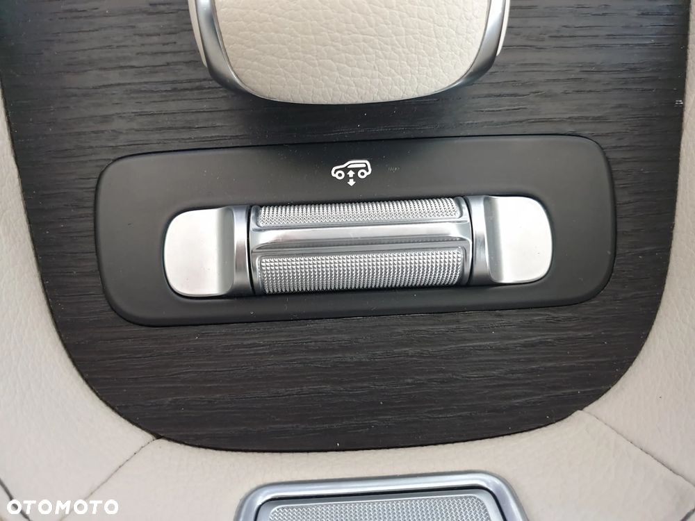 Mercedes-Benz GLE 350 d 4-Matic - 29