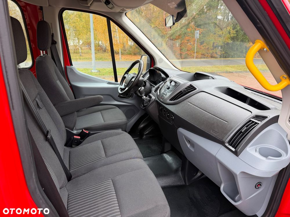 Ford Transit - 13