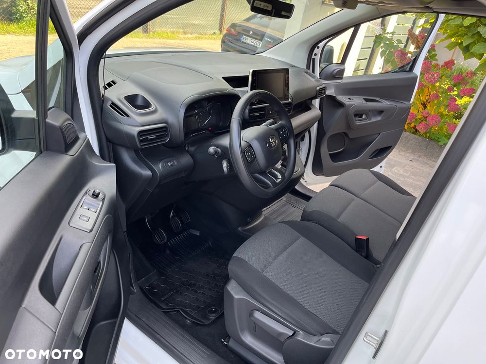 Toyota Proace City - 22