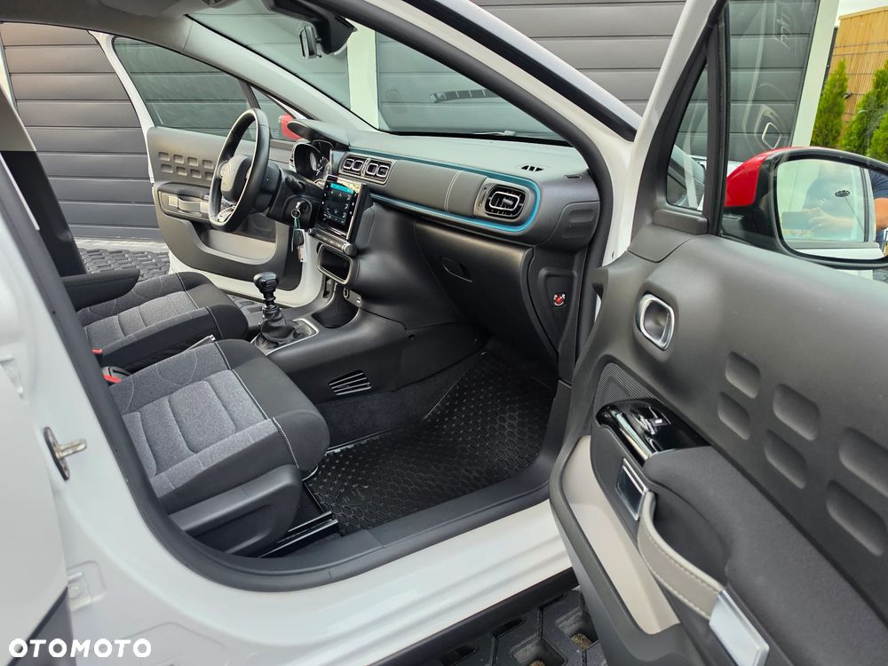 Citroën C3 1.2 PureTech Shine S&S - 12