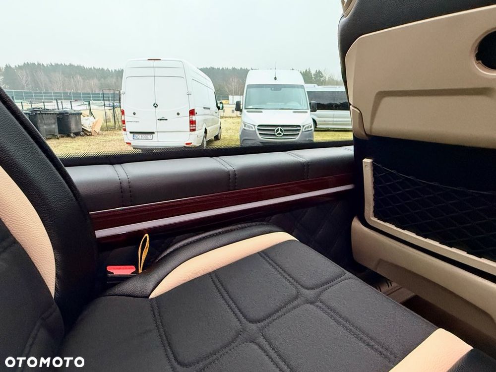 Mercedes-Benz Sprinter 519 Tourist Line Full Panorama GSR II - 25