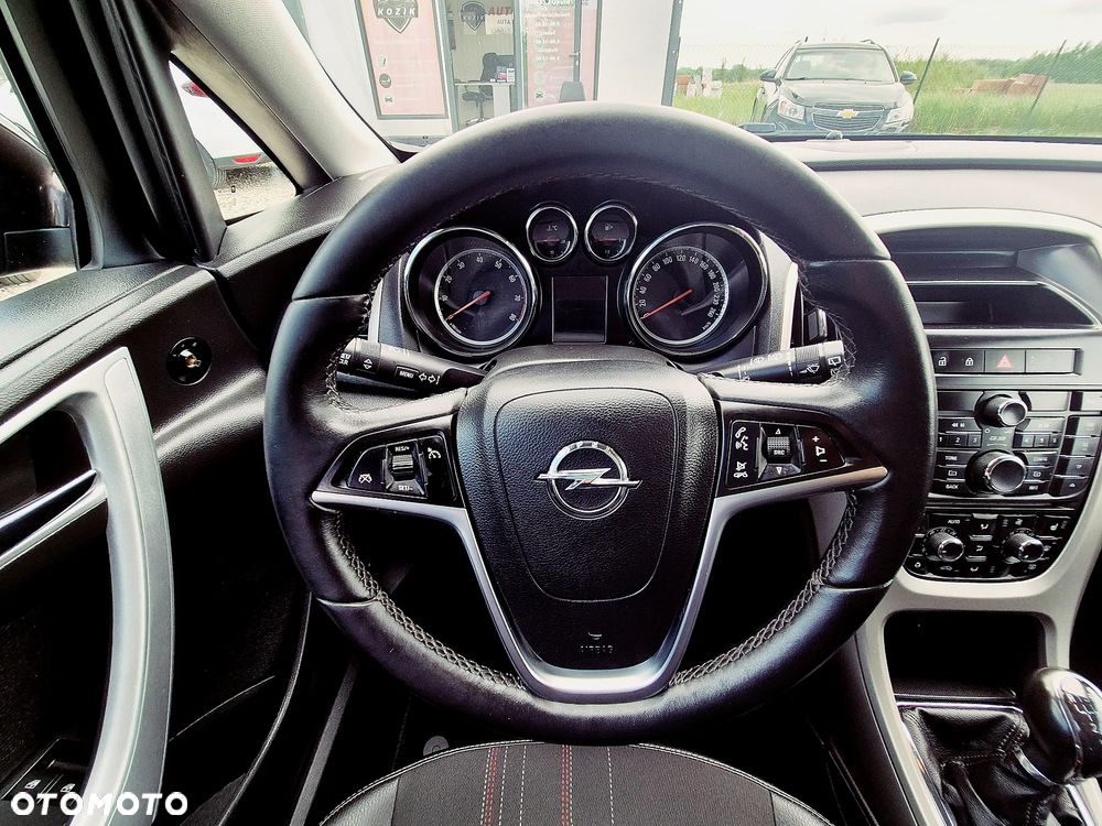 Opel Astra 1.4 Turbo Color Edition - 22