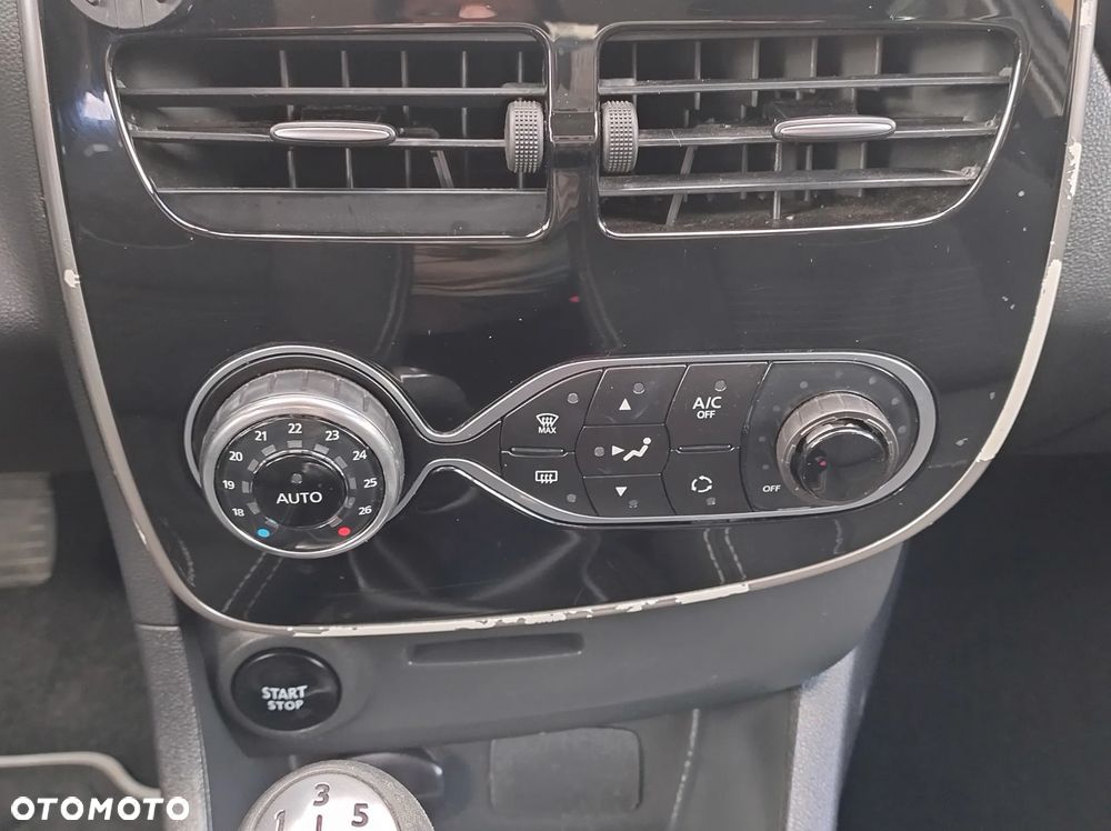 Renault Clio 1.2 16V Limited - 28