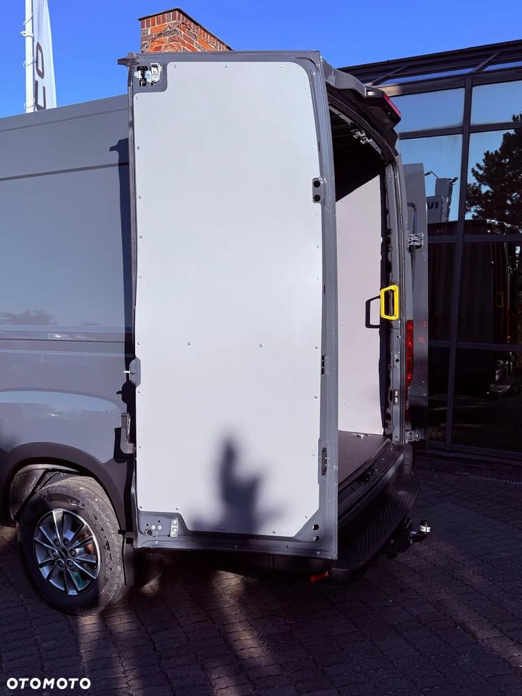 Iveco 35S18HV 7 OSOBOWY - 3 LITRY - 12