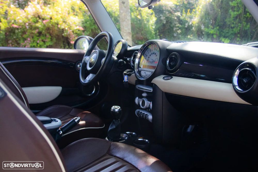 MINI Clubman Cooper D - 15
