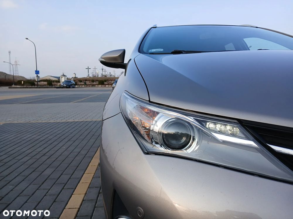 Toyota Auris 1.4 D-4D Premium - 15