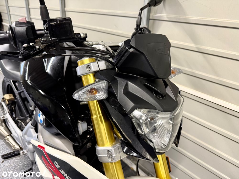 BMW G - 8